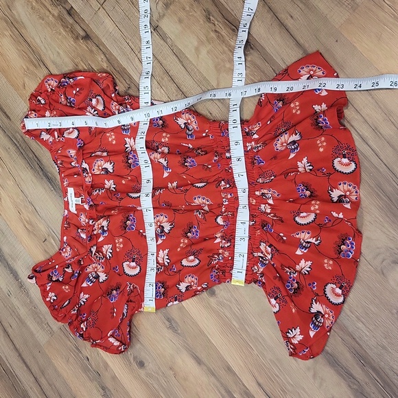 MAX STUDIO Red Floral Ruched Short Sleeve Smocked Waist Lightweight Blouse - Picture 8 of 10